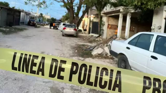 Autoridades arribaron a inspeccionar la escena del crimen en Cancún