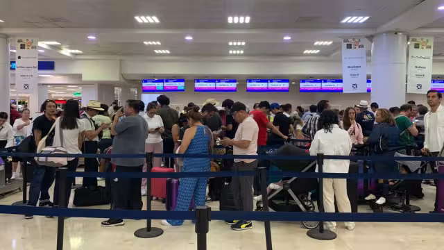 Desde el Aeropuerto Internacional de la Ciudad de México (AICM) y el Aeropuerto Internacional Felipe Ángeles (AIFA) hay 12 vuelos demorados hacia Cancún
