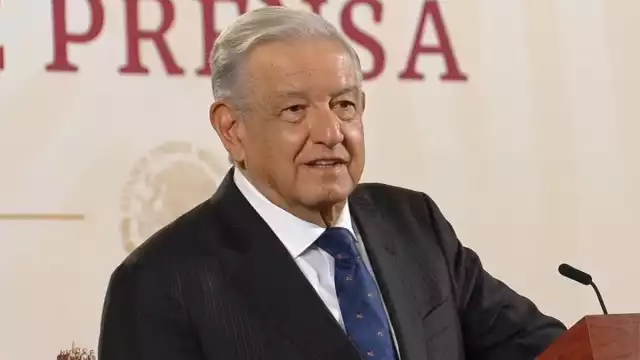 En la Conferencia Mañanera de este 4 de octubre volvió a aparecer la Postdata que INE había solicitado a la presidencia, retirar