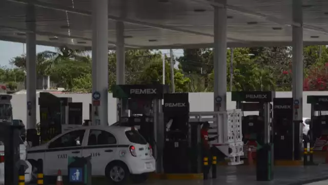 El litro de la Premium se vende en 26.30 pesos.