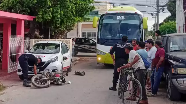 Las carrocerías resultaron gravemente dañadas, así que se llamó a las aseguradoras de los involucrados