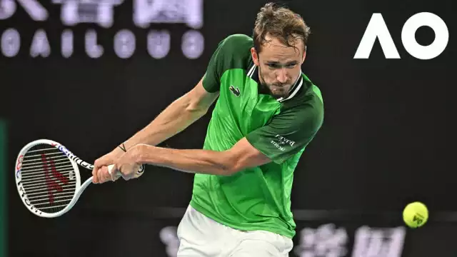 La nueva prueba a superar del Número Tres del planeta será Felix Auger Aliassime, un choque para nada sencillo, pues el canadiense que viene de vencer en este certamen al austríaco Dominic Thiem

