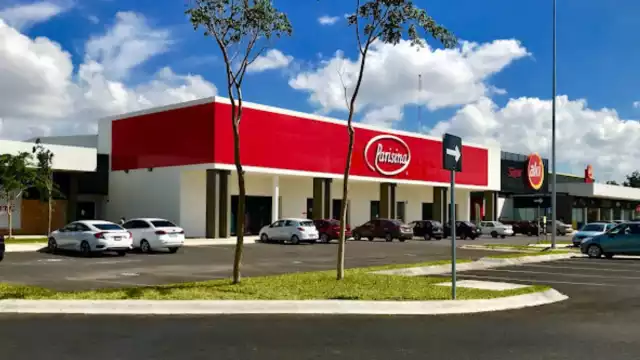 Elementos de los bomberos de Mérida arribaron para ayudar al angustiado padre