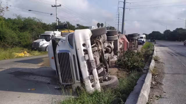 La vía a Celestún se cerró para las maniobras correspondientes