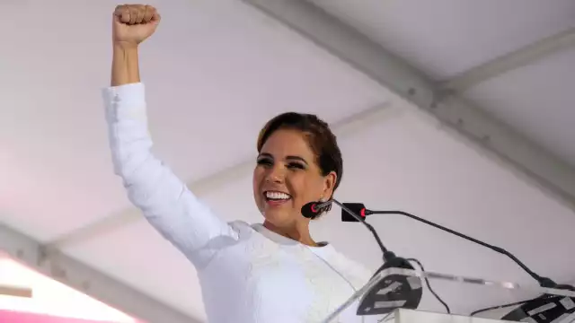 Mara resaltó el ser una mujer de familia, dedicada a su esposo w hijos