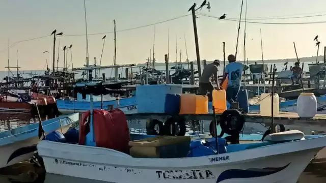 Ante las condiciones climáticas del pasado domingo, la Capitanía de Puerto suspendió el operativo de localización. 
