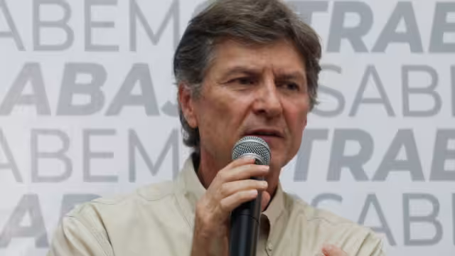 Enrique de la Madrid tuvo un encuentro frente a la sociedad civil de Yucatán