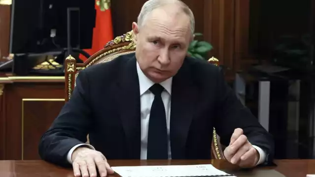 Vladimir Putin señaló en octubre su intención de no ratificar el CTBT en respuesta a que Estados Unidos nunca lo ratificó