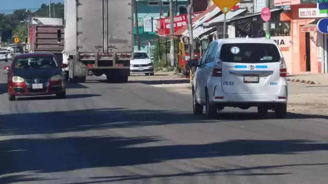 Los chafiretes son conocidos en la zona y las tarifas se mantienen estables; la falta de paraderos establecidos es un problema persistente.