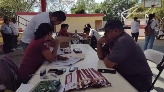 entrega de tarjetas bienestar en Felipe Carrillo Puerto
