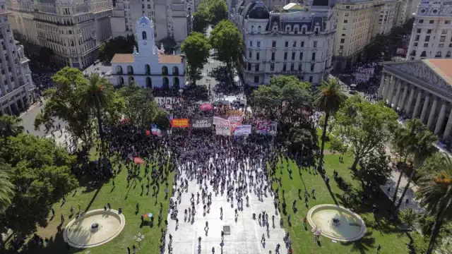 Es la primera crisis de la presidencia de Javier Milei