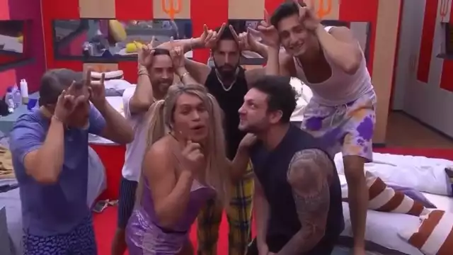 La apuesta se pagó este mismo domingo. Foto:Especial