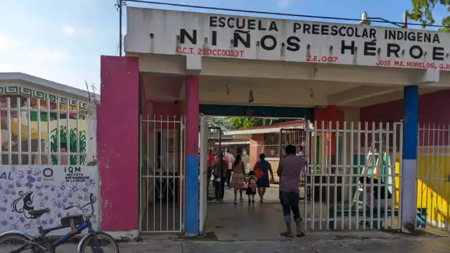 Desde muy temprano comenzaron a llegar los niños a este nuevo ciclo escolar