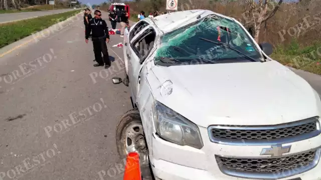 Tres de los pasajeros que viajaban en la parte trasera resultaron heridos de gravedad