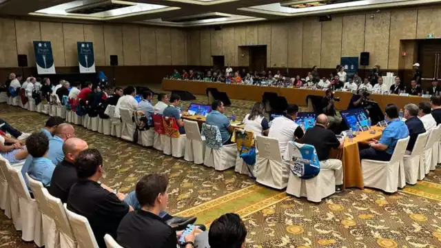 También fue presentado el balón oficial para el torneo del ciclo 2023-2024,