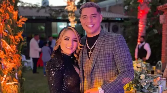 Cancún fue el lugar elegido por Eduin Caz para viajar con su esposa y amigos y disfrutar de un fin de semana libre