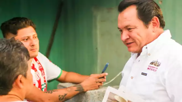 El delegado del Gobierno Federal informó a los padres de familia sobre la incorporación al programa de apoyos económicos