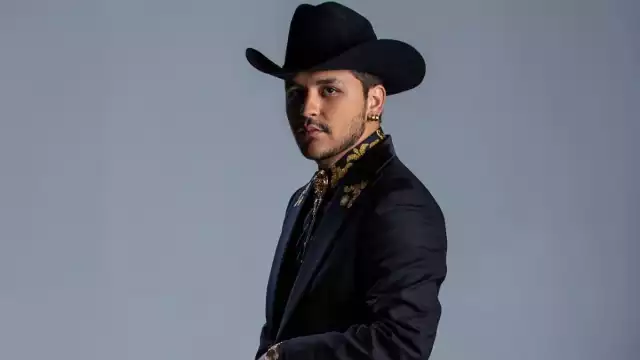 Revelan que supuestamente Christian Nodal no quiere casarse por la iglesia con Ángela Aguilar