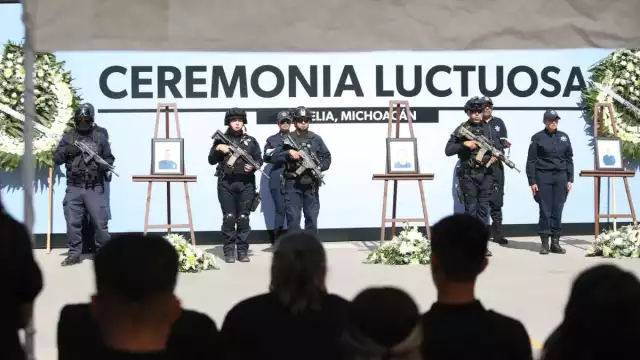 La Secretaría de Seguridad Pública de Michoacán realizó el último pase de lista a la Comisaria Cristal García Hurtado y a los policías Itzel Madero Larrea y David de Jesús Espinoza Valdez