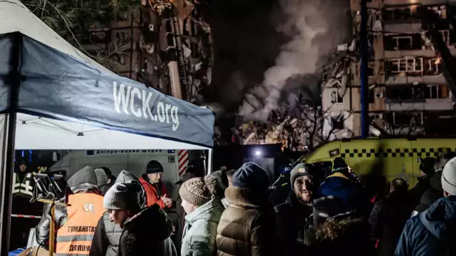 Un edificio en Dnipró fue reducido a escombros tras un ataque en Ucrania