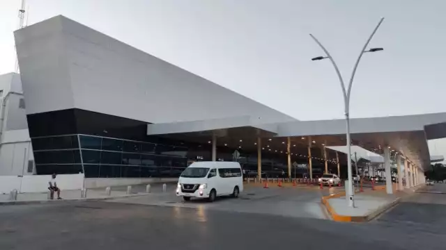 Uber podría comenzar a operar en el aeropuerto de Mérida con el acuerdo que se desarrolla por la Secretaría de Transportes