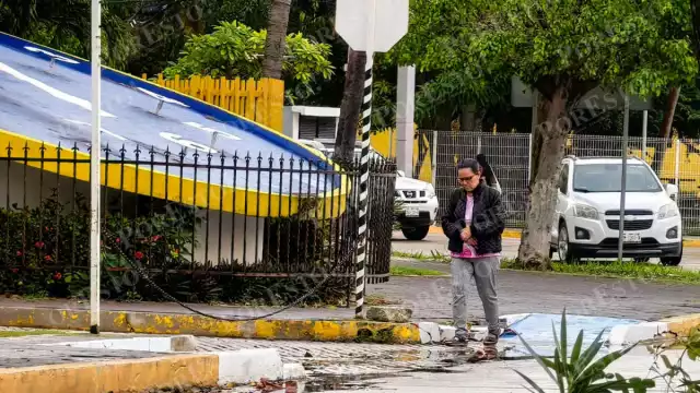 Vientos de 40 km/h y lluvias: así se vive el frente frío en Ciudad del Carmen