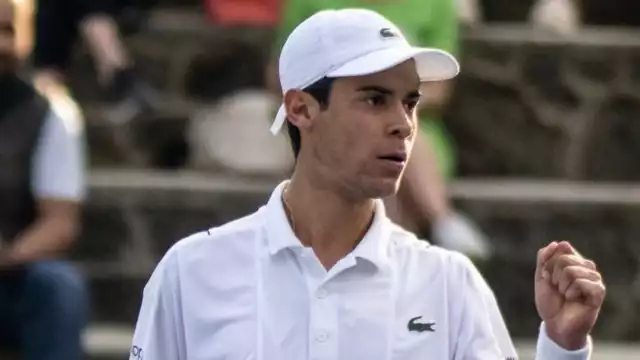 Rodrigo Pacheco vence a Oliver Bonding y clasifica a la segunda ronda de Wimbledon juvenil en Inglaterra