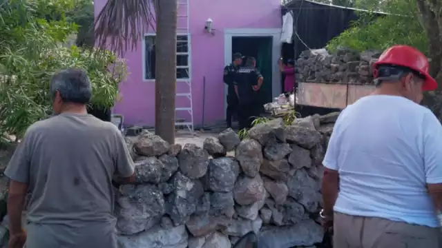 Los trabajadores de una empresa de servicio de internet resultaron heridos mientras laboraban