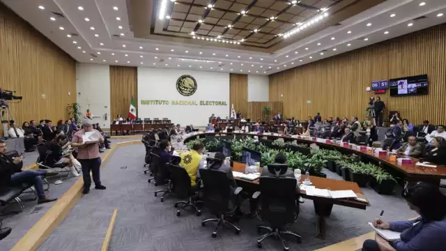 La Comisión Temporal de Debates del INE aprobó el anteproyecto para el formato del segundo debate de los candidatos presidenciales