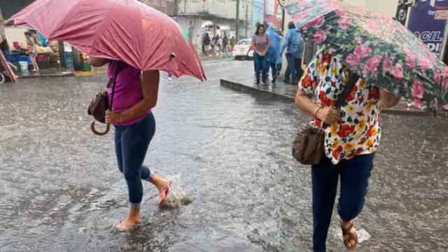 Se esperan temperaturas máximas de 30 a 35 °C con rachas de viento de  40 a 50 km/h en Yucatán