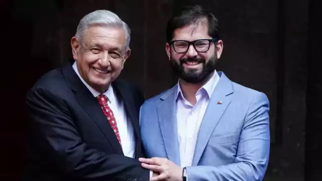 Gabriel Boric recibió a López Obrador en el Palacio de la Moneda