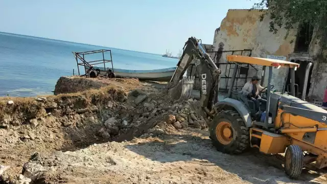 Este Oxxo pintaba para ser uno de los más vistosos al situarse a orillas del mar