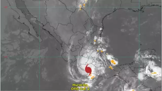 Huracán Otis tocó tierra y se degradó a categoría 2