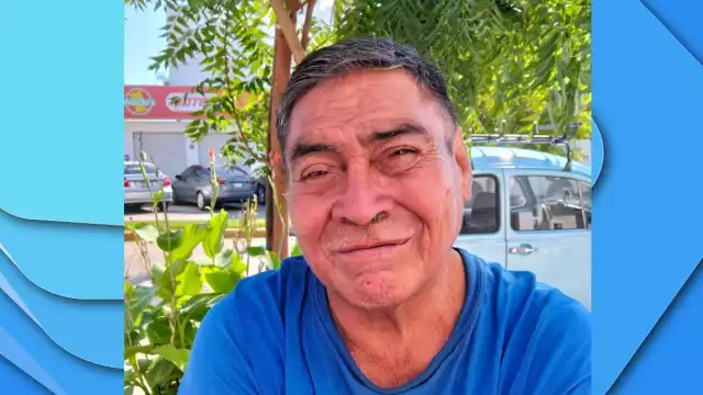 Recibe corte de cabello Don Yerbes Rodríguez, famoso indigente de la colonia Centro, luego de más de dos décadas en el olvido de Chetumal.