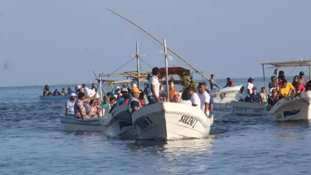 Cada 2 de agosto los pescadores realizan esta tradición