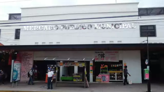 La remodelación inició en el Gobierno de Cristina Torres Gómez, por lo que los afectados señalaron que no debe mezclarse la política con el bienestar de la población.