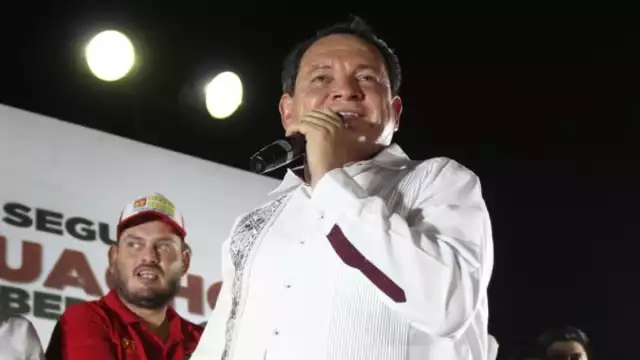 Joaquín Díaz Mena estuvo presente en la colonia Juan Pablo II