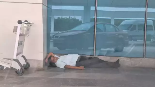 Se han hecho filmes basados en personas que se quedaron a vivir en un aeropuerto.