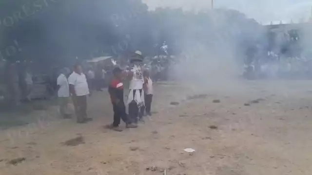 El Caballero de Fuego (U’dzuli Ka’ak) fue quemado como ofrenda a San Diego de Alcalá en la fiesta patronal del 13 de noviembre.