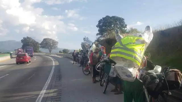 Los creyentes llegaron a la capital del país el 19 de noviembre y fueron recibidos por otros peregrinos.