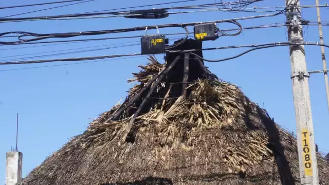 Los bomberos utilizaron cerca de tres mil litros del vital líquido para apaciguar el siniestro