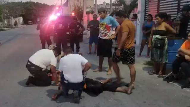 Las autoridades acudieron al auxilio del abuelito