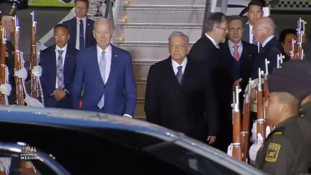 Joe Biden y AMLO viajan en La Bestia esta noche rumbo a Polanco