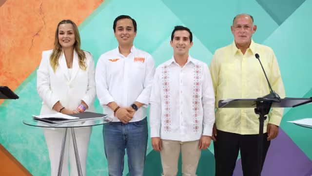 Los cuatro candidatos estuvieron presentes en el debate