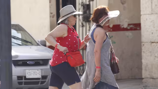 Agregó que las olas de calor, que son temperaturas extremas, han persistido en la Península durante 4 o más días