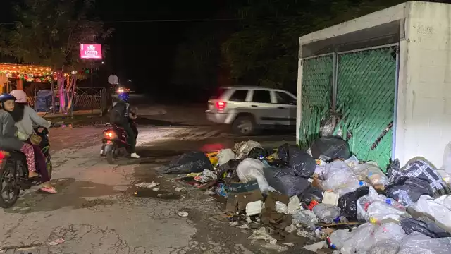 Desechos tirados en la vía pública que causan afectaciones para los pobladores