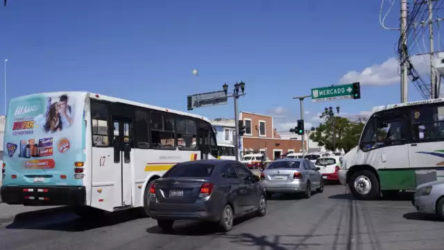 El pasaje de los estudiantes debe costar cinco pesos con 60 centavos