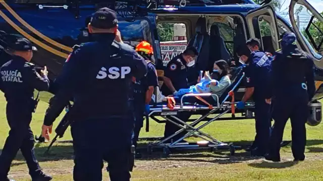 El campo fue delimitado con conos y elementos de la policía municipal y estatal para evitar el paso de personas