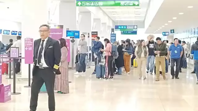 El vuelo 823 que debió salir a las 07:28 se canceló por una avería del avión de Aeroméxico