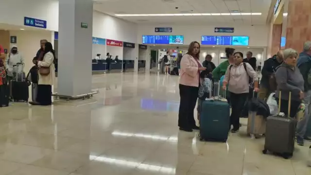 Entre las 10:00 y las 13:30 horas se espera la llegada de cinco vuelos de México, uno de Miami, Florida y otro de Toronto, Canadá que no reportan contratiempos